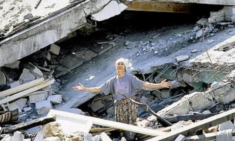 Yıkılan binalar değil hayatlardı: 17 Ağustos’un 22. yıldönümü