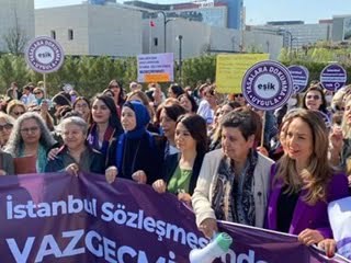 EŞİK:28 Nisan 2022, Türkiye kadın hareketi mücadelesinde tarihi günlerden biriydi: HABER:Mustafa AKGÜL.Eğitimci Yazar