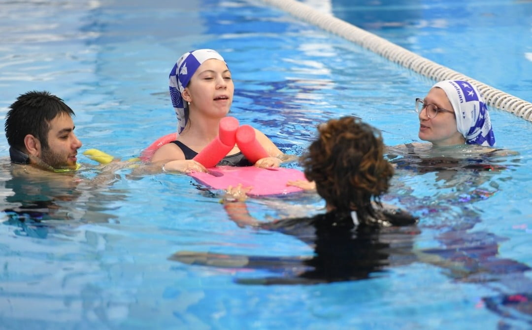 Mamak’ta Engelli Gençlerin Yüzme Deneyimi